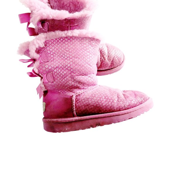 Ugg Boots Hot Pink Bailey Bow Suede  Girl's - Picture 3 of 5